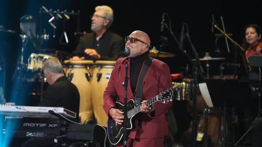 Israel Houghton Israel Houghton