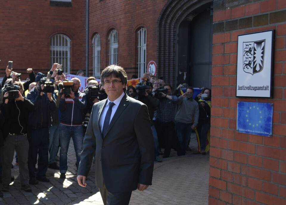 Puigdemont - Neumünster Puigdemont - Neumünster