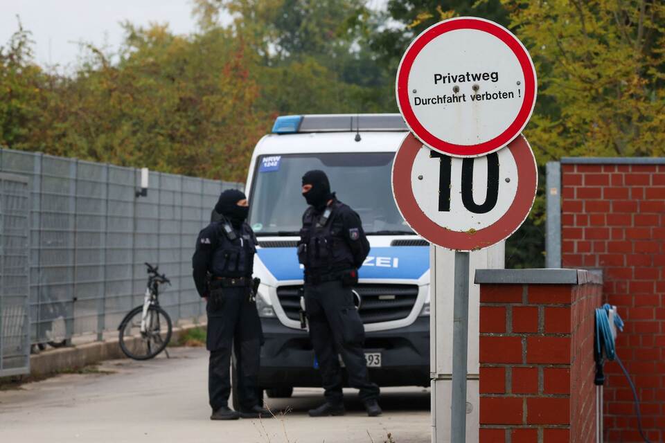 Ex-BND-Präsident Hanning wegen Spionageverdacht festgenommen Ex-BND-Präsident Hanning wegen Spionageverdacht festgenommen