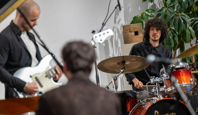 Black Forest Jazz Festival in Pforzheim: Luca Sestak Trio verwandelt Chopin und Bach