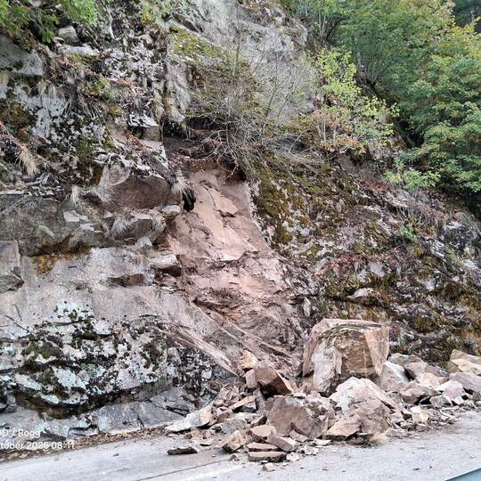 Felssturz an Landstraße Kreis Waldshut