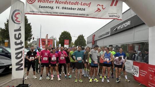 Weniger gespannte als vielmehr entspannte Atmosphäre vor dem Start zum Walter-Lauf am Sonntag in der Pforzheimer Nordstadt. Insg