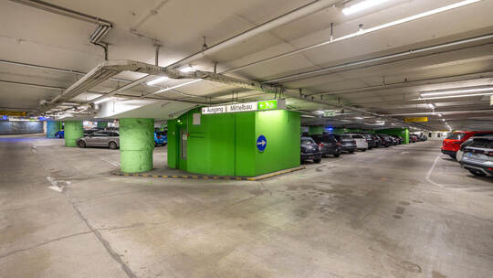 Gut gefüllt: Werktags parken durchschnittlich 240 bis 250 Fahrzeuge in der Tiefgarage. Meyer