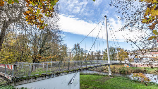 Römersteg Enzauenpark Herbst