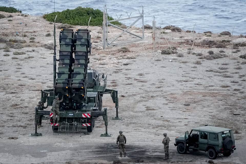 Scharfes Schießen der deutschen Luftverteidigung auf Kreta Scharfes Schießen der deutschen Luftverteidigung auf Kreta