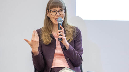 Eva Asselmann präsentiert im PZ-Autorenforum ihr Buch „Too Much“. Meyer Autorenforum Eva Asselmann