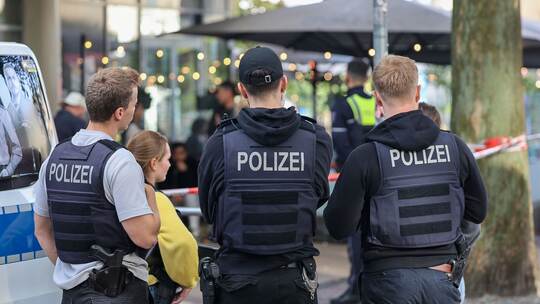 Zwei Männer verhelfen Häftling zur Flucht Zwei Männer verhelfen Häftling zur Flucht