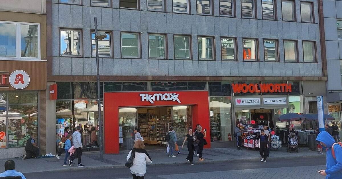 Second forced auction: Will the commercial building with TK Maxx and ...