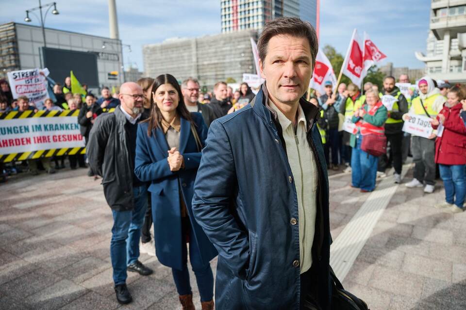 Regierungsbildung nach der Wahl zum Berliner Abgeordnetenhaus Regierungsbildung nach der Wahl zum Berliner Abgeordnetenhaus
