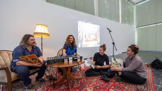 Ausstellung Ein neues Wort