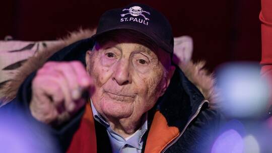 Freddy Quinn zu Gast beim Zirkus Traber