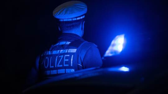 Polizei - Symbolbild Polizei - Symbolbild