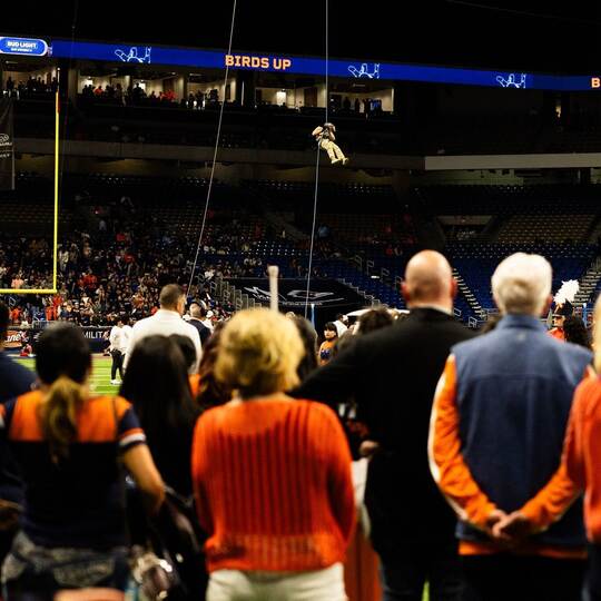 Vor Footballspiel: US-Soldat stürzt beim Abseilen in den Tod