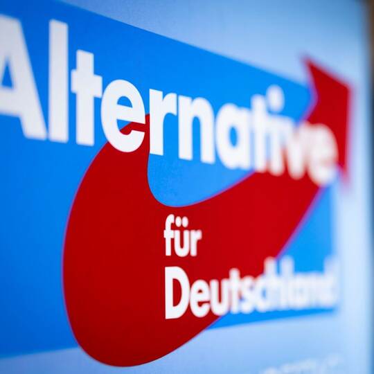 Aufsteller mit dem Schriftzug «Alternative für Deutschland»