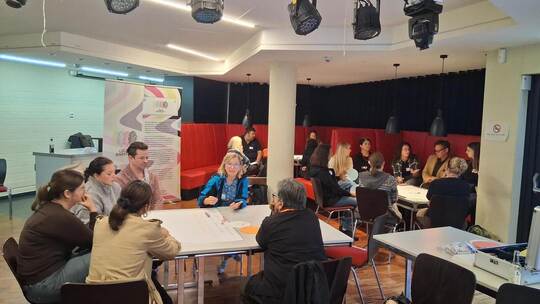 In vier praxisorientierten Workshops vertiefen die Teilnehmenden unterschiedliche Aspekte. IB Süd