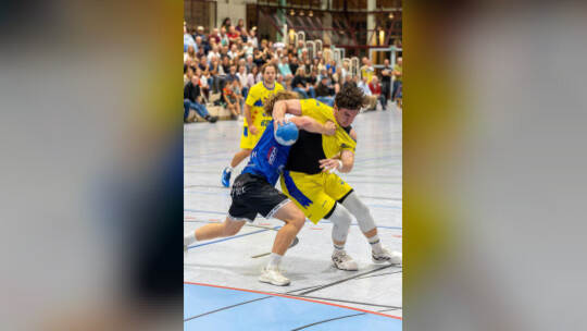 Durchsetzen will sich der HC Neuenbürg mit Johannes Köster (rechts) im Auswärtsspiel. Ralf beckler