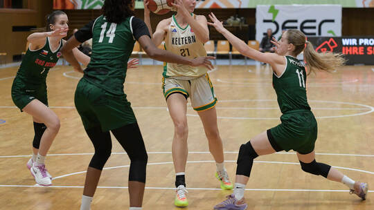 Alexandria Kiss-Rusk (Zweite von links) war Kelterns Topscorerin bei der knappen Heimniederlage gegen Ostrava. Michael Ripberger