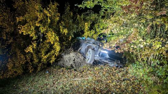 Rund 400.000 Euro Schaden nach Unfall mit Ferrari auf Autobahn