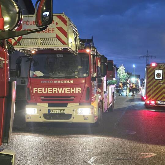 Feuerwehreinsatz - Zwei Menschen mit Vergiftung in Klinik