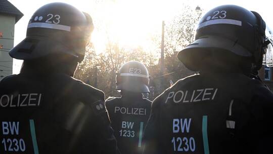 Einsatzkräfte der Polizei - Symbolbild Einsatzkräfte der Polizei - Symbolbild