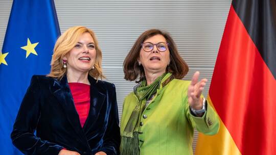 Bundestagspräsidentin Klöckner und Landtagspräsidentin Aigner Bundestagspräsidentin Klöckner und Landtagspräsidentin Aigner