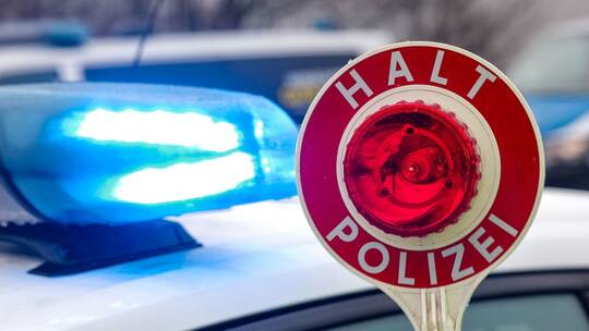 Polizeikontrolle Symbolbild