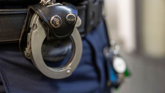 Polizei ermittelt wegen Agententätigkeit zu Sabotagezwecken Polizei ermittelt wegen Agententätigkeit zu Sabotagezwecken
