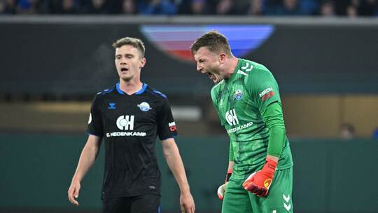 SC Paderborn 07 - VfB Stuttgart SC Paderborn 07 - VfB Stuttgart