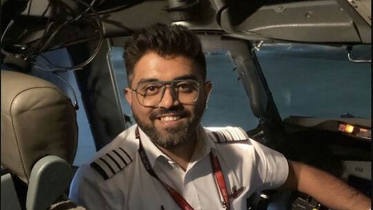 Der indische Flugkapitän Smit Machchhar Der indische Flugkapitän Smit Machchhar