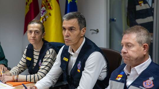 Nach dem Zusammenstoß zweier Züge in Spanien Nach dem Zusammenstoß zweier Züge in Spanien
