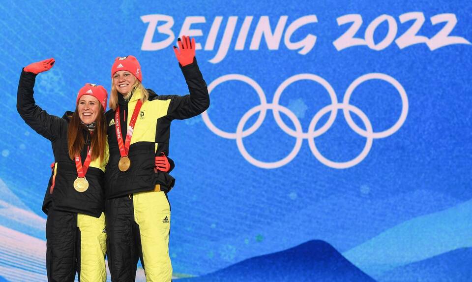 Katharina Hennig und Victoria Carl Katharina Hennig und Victoria Carl
