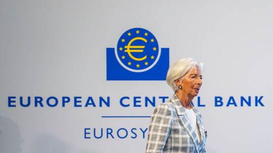 EZB Präsidentin kündigt Rücktritt an - Zinsentscheidung