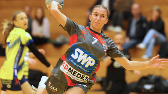 Malin Barth und die TG 88 Pforzheim gehen nach einem spielfreien Wochenende nun bei H2Ku Herrenberg wieder auf Torejagd. Foto: J