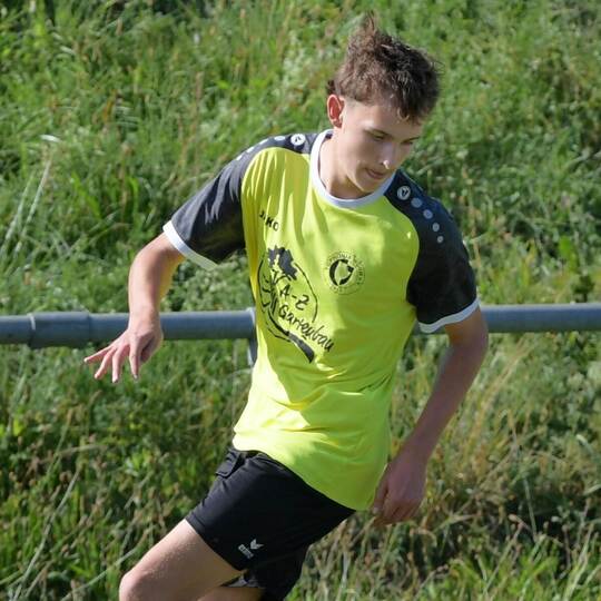 Nur drei Punkte haben Luca Winkler und der FC Phönix Würm bislang auf ihrem Konto. Foto: Michael Ripberger