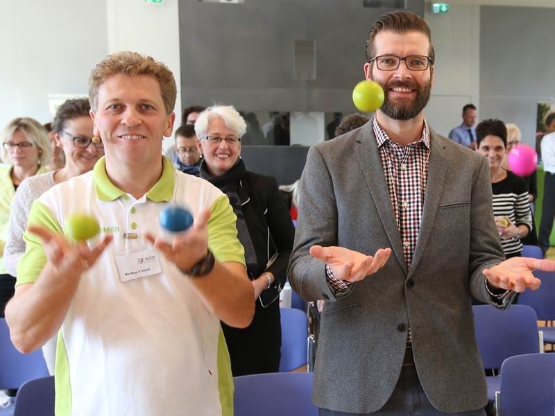 Barmer Krankenkasse und PZ zeigen wie die Fitness verbessert wird