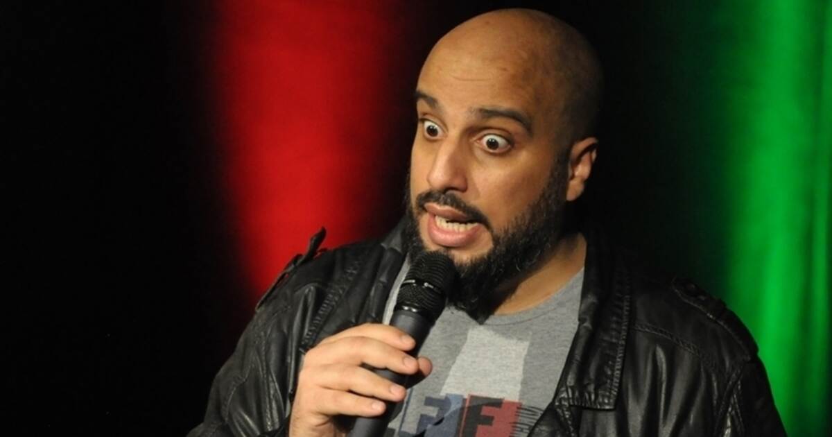 Komiker Abdelkarim Begeistert Publikum Mit Schwarzem Humor Kultur 