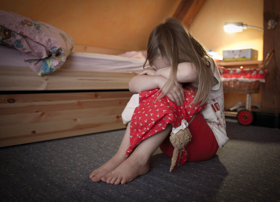 Zweijährige Tochter missbraucht - Knapp elf Jahre Haft für Vater ...