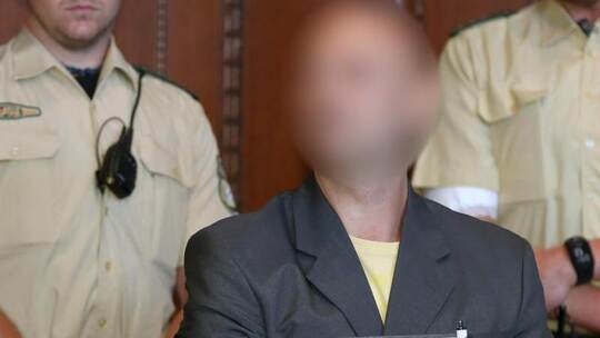 Der Angeklagte hatte bei einem Routineeinsatz der Polizei im Oktober 2016 auf Beamte geschossen; einer starb, zwei weite