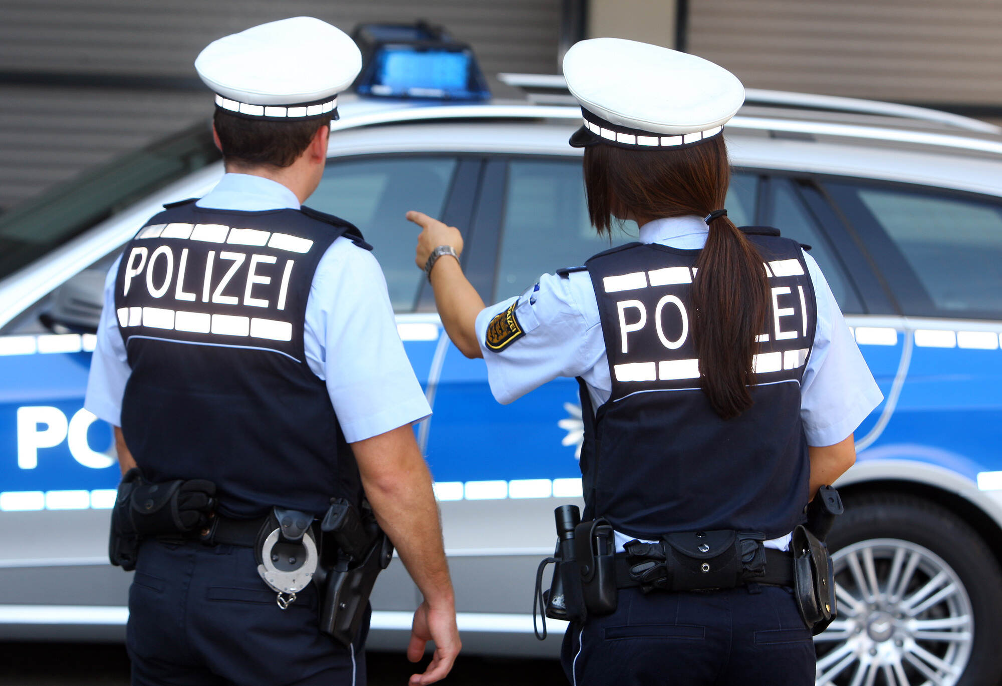 Gefahrliches Uberholmanover Gefahrdet Autofahrer Polizei Sucht
