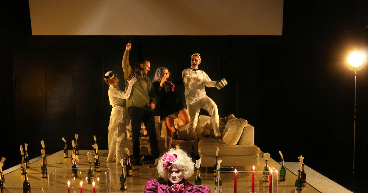 "Herr Biedermann und die Brandstifter" im Theater Pforzheim