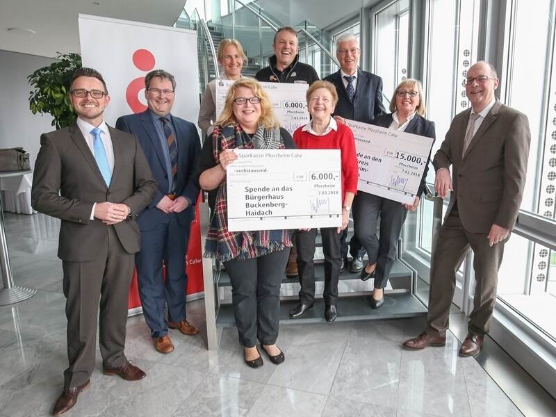 Sparkasse spendet auf Vorschlag von OB Boch 27000 Euro Pforzheim