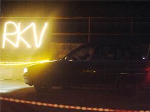 Schwierige Bedingungen hatten Rudolf Joszko und viele Gäste des RKV Lomersheim mit ihren Autos beim traditionellen Nachtturnier zu meistern. Foto: Fotomoment