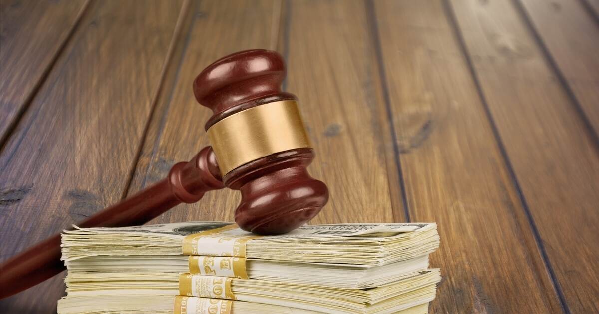 Nach Schmuggel von Steaks und Pommes im Knast: Justizbeamter legt ... Nach Schmuggel von Steaks und Pommes im Knast: Justizbeamter legt ...