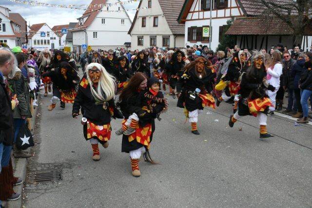 Die besten Bilder vom Faschingsumzug in Neuhausen 2020 - Bildergalerie