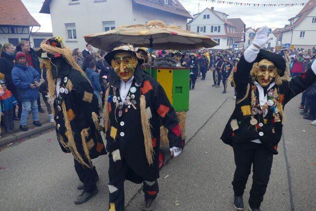 Die besten Bilder vom Faschingsumzug in Neuhausen 2020 - Bildergalerie
