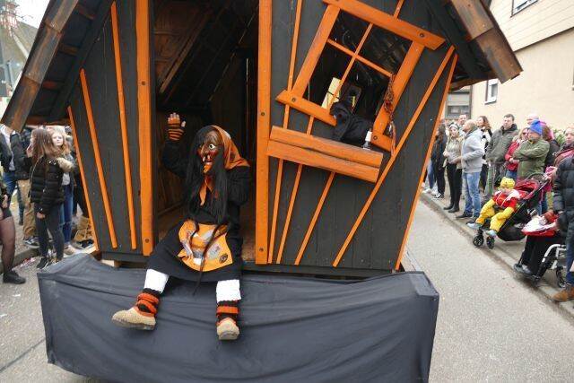 Die besten Bilder vom Faschingsumzug in Neuhausen 2020 - Bildergalerie