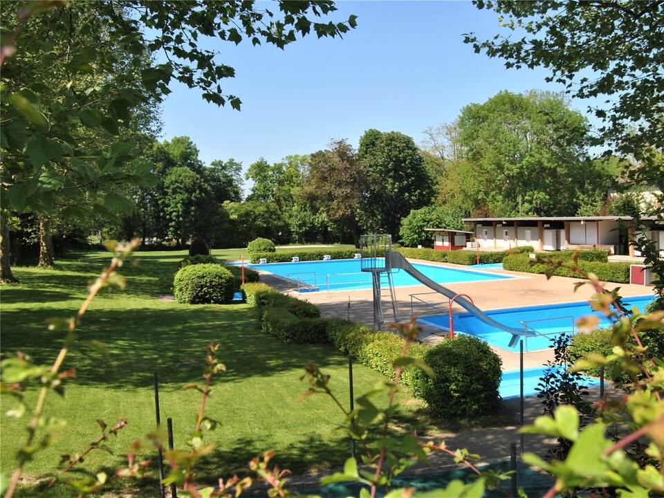 startschuss-zur-sanierung-des-freibades-in-knittlingen-region