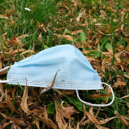 Weggeworfene_Maske_Symbolbild