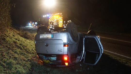 Unfall_Neulingen_Glatteis