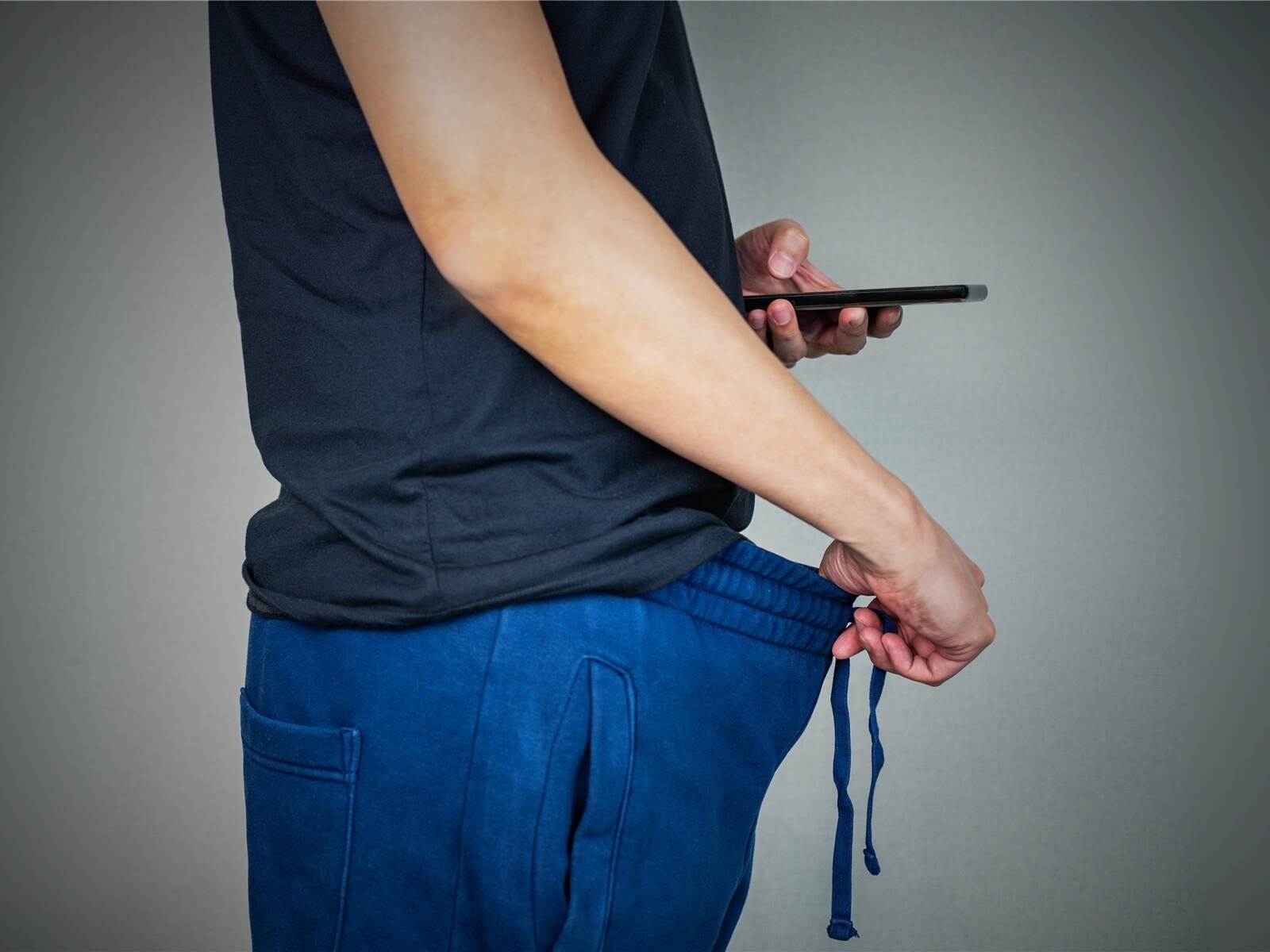 Bild Seines Gepiercten Penis Verschickt 58 Jahriger Muss Geldstrafe Zahlen Region Pforzheimer Zeitung